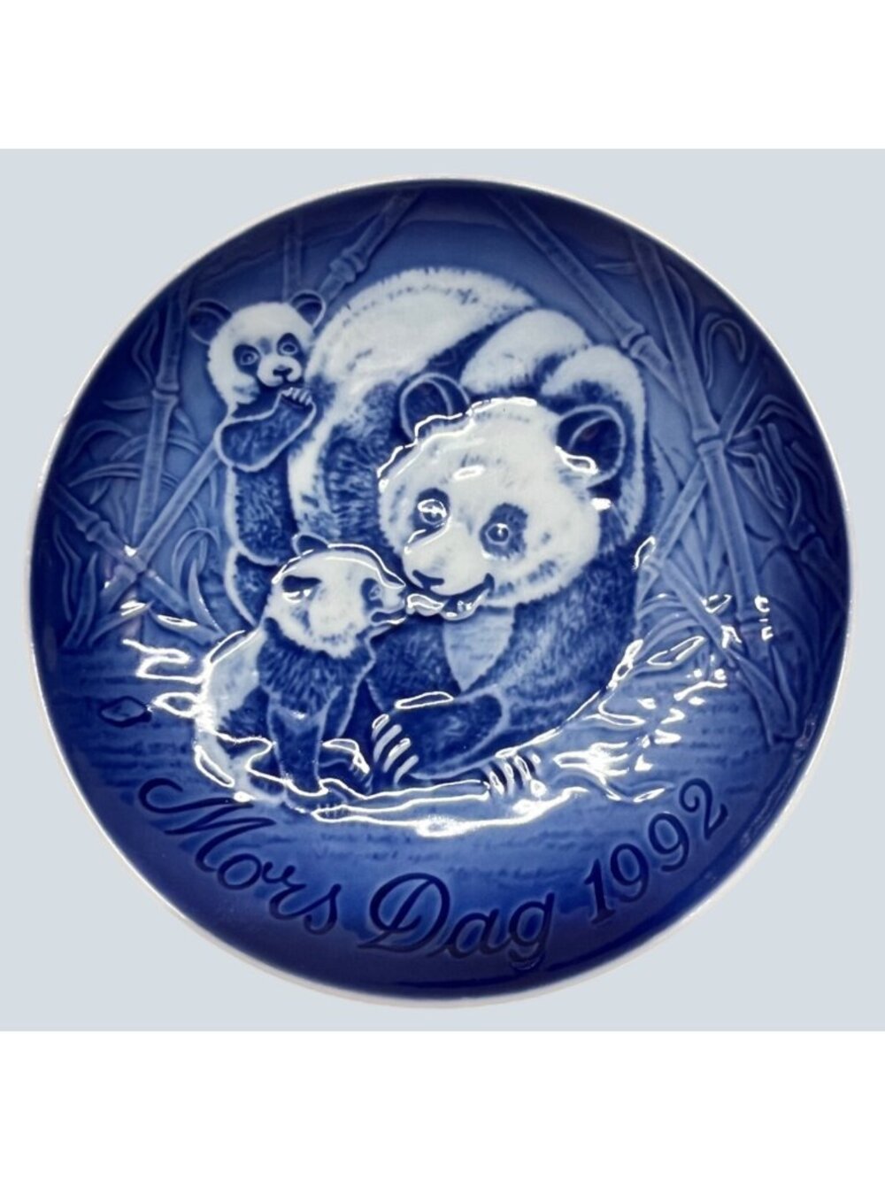 Bing & Grondahl 1992 Mors Mother's Day Panda with Cubs Collector Plate Denmark